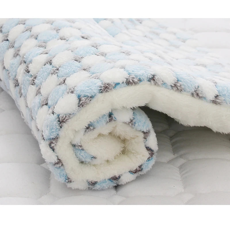 Soft Flannel Pet Blanket puppy Sleeping Cover Towel cushion for small Medium large dogs